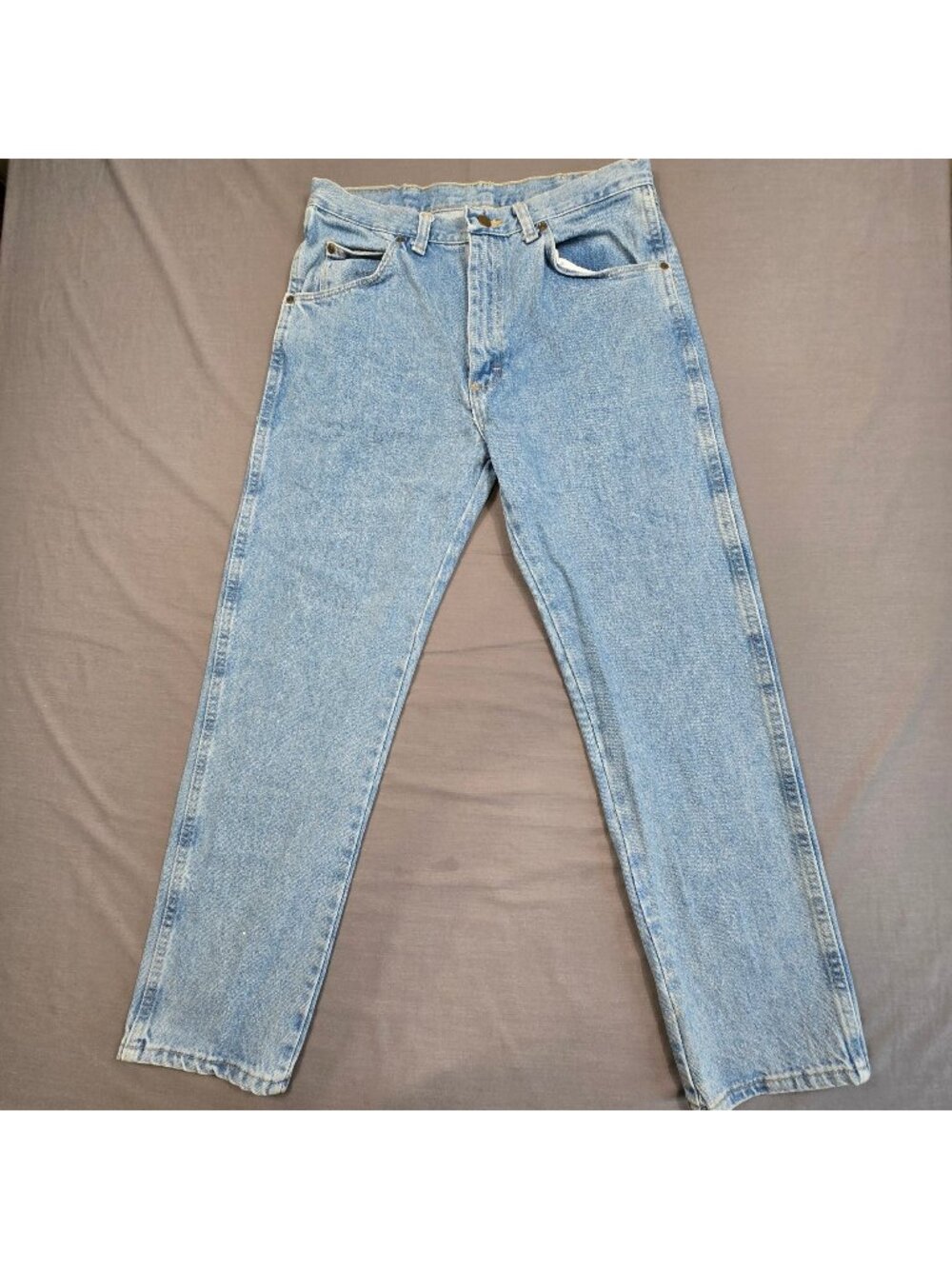 Wrangler Rugged Wear Mens Jeans Size 34X30 Light Wash Straight Leg 100% Cotton